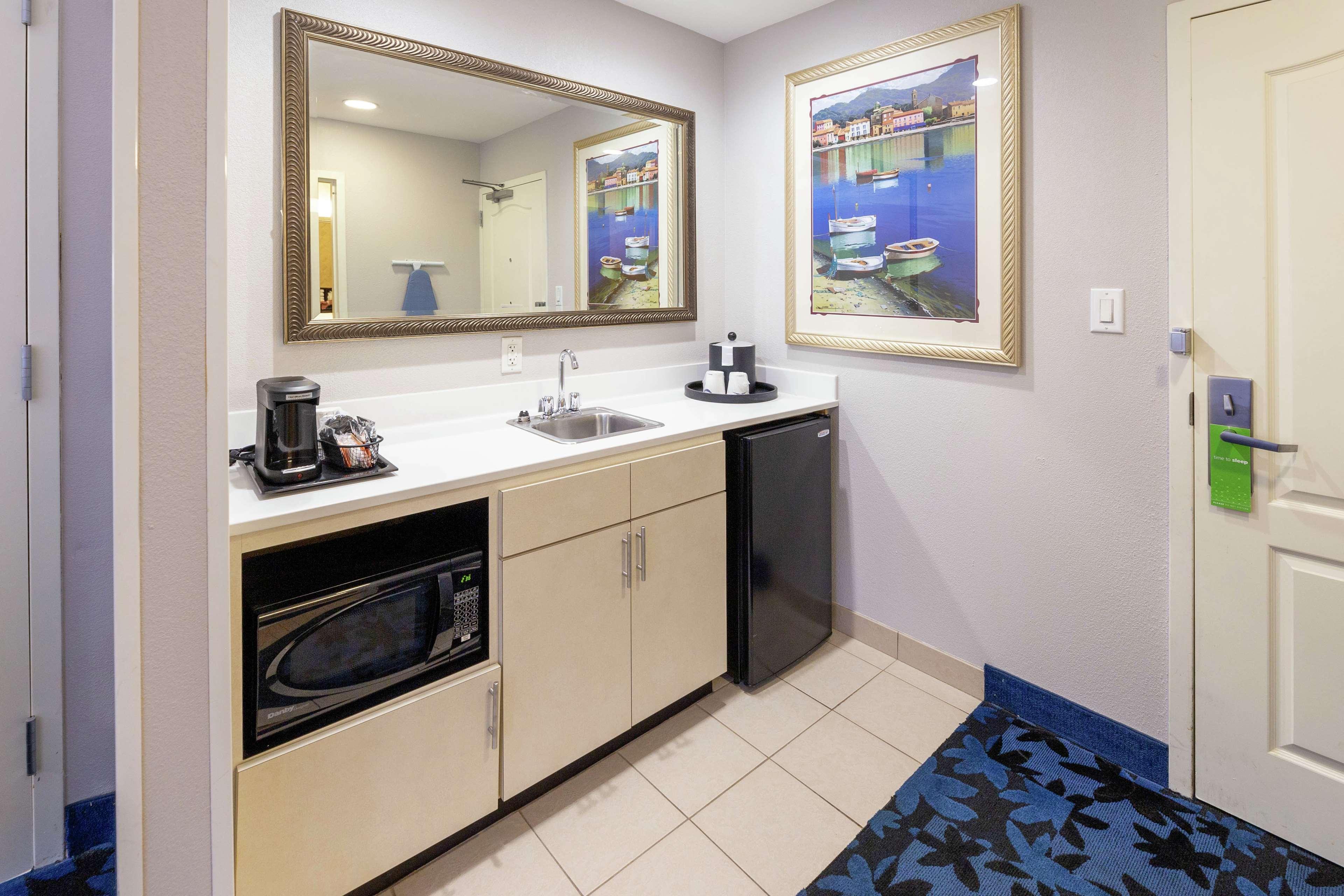 Hampton Inn & Suites Jacksonville Deerwood Park Ngoại thất bức ảnh