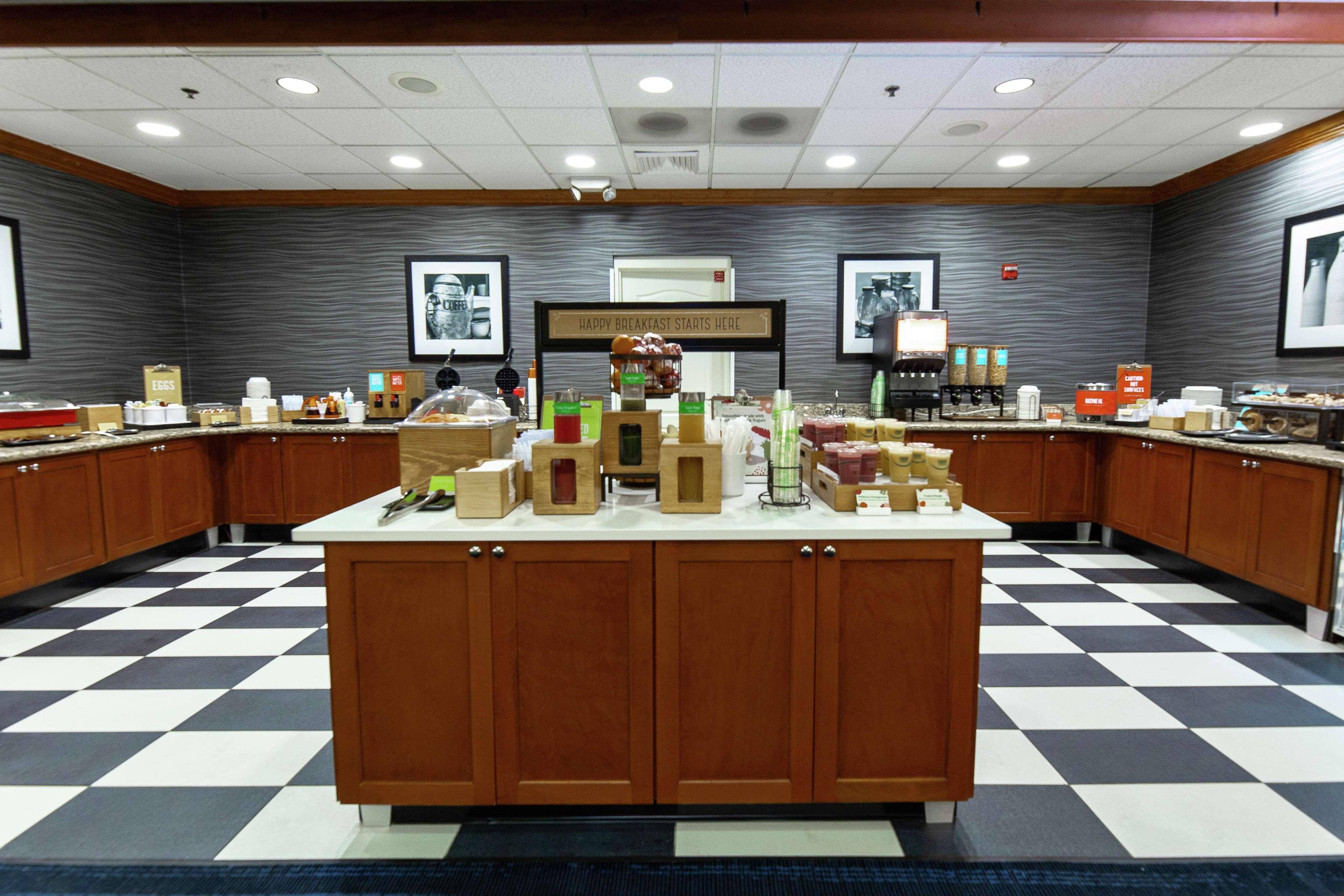 Hampton Inn & Suites Jacksonville Deerwood Park Ngoại thất bức ảnh