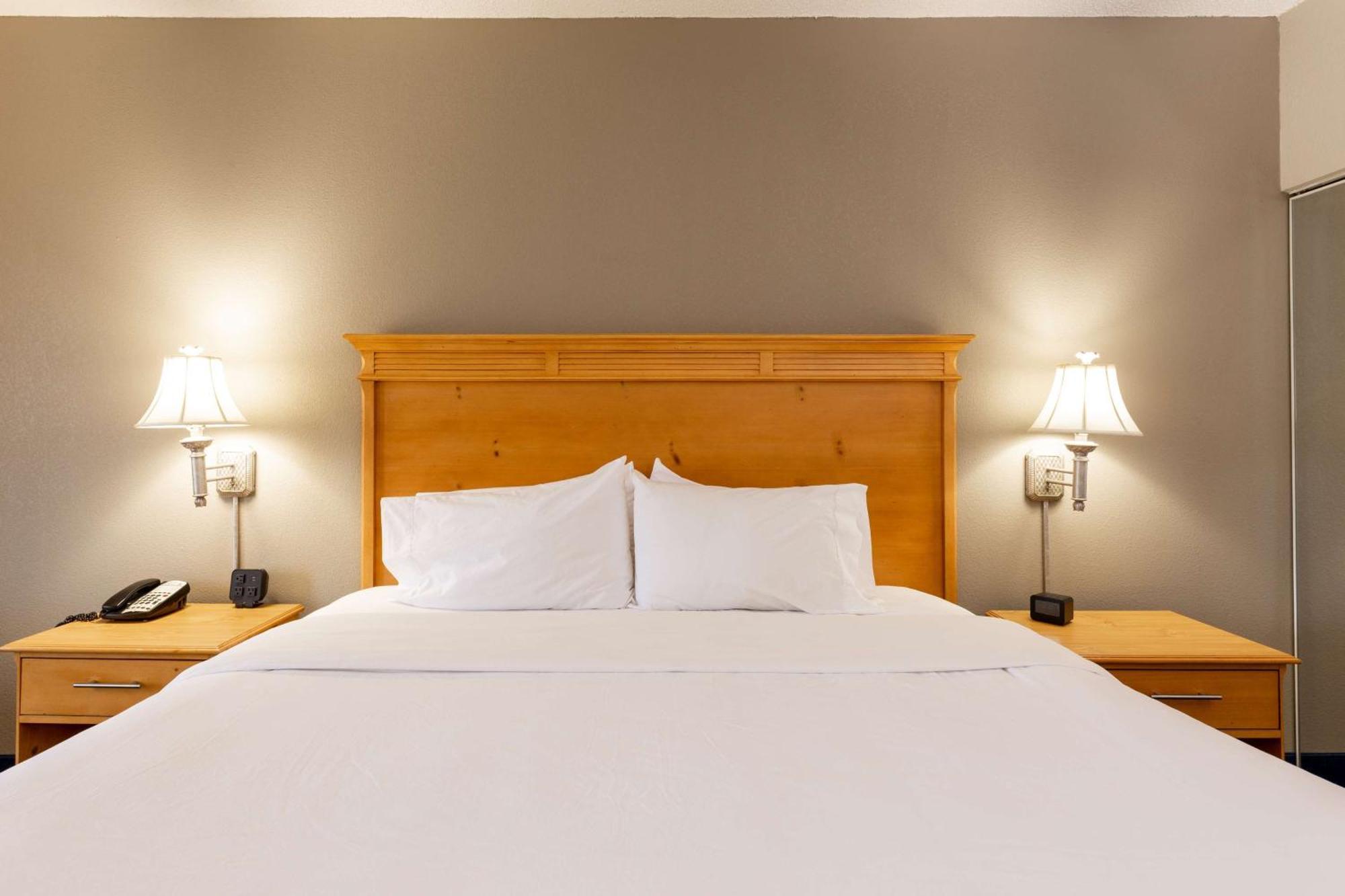 Hampton Inn & Suites Jacksonville Deerwood Park Ngoại thất bức ảnh