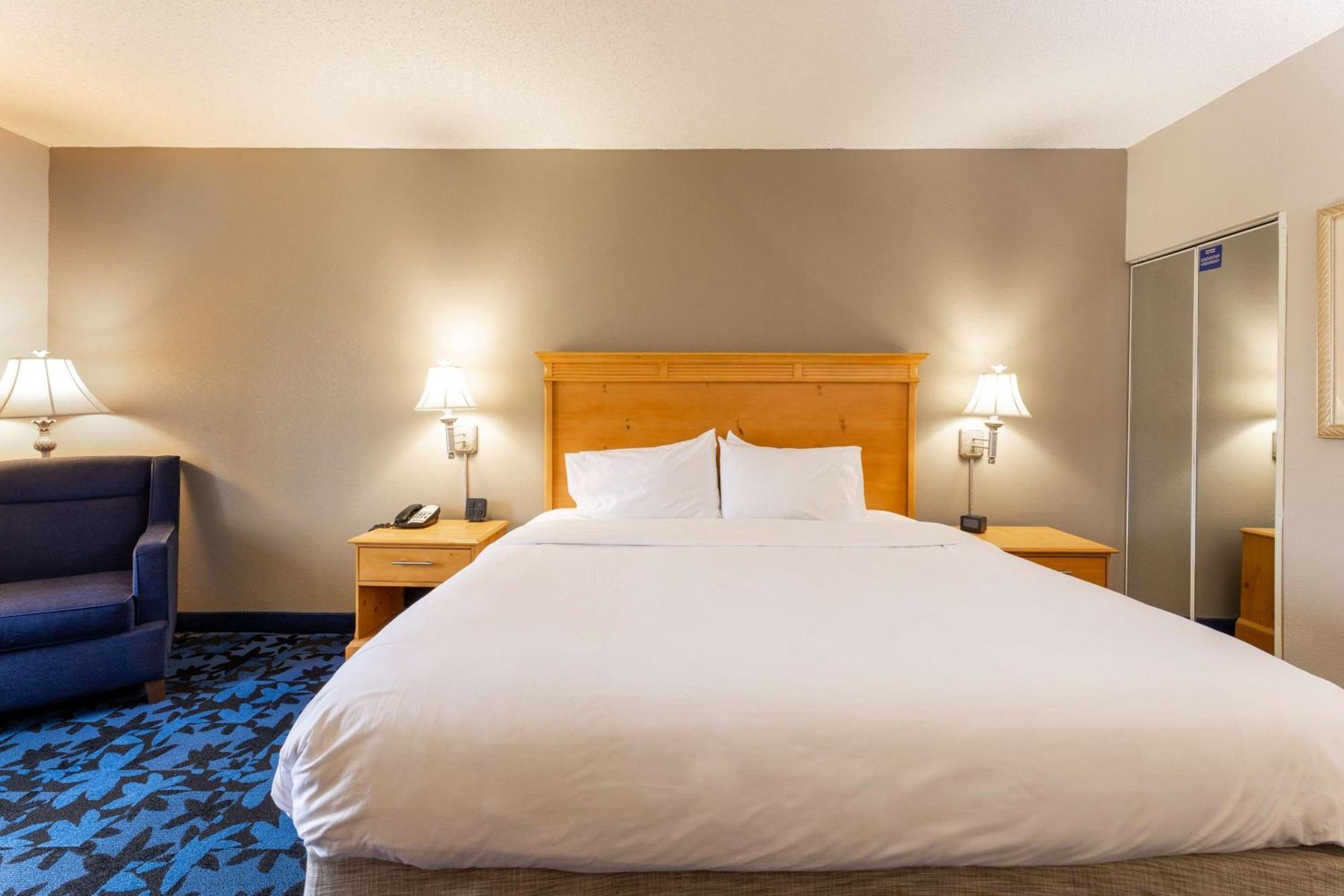 Hampton Inn & Suites Jacksonville Deerwood Park Ngoại thất bức ảnh