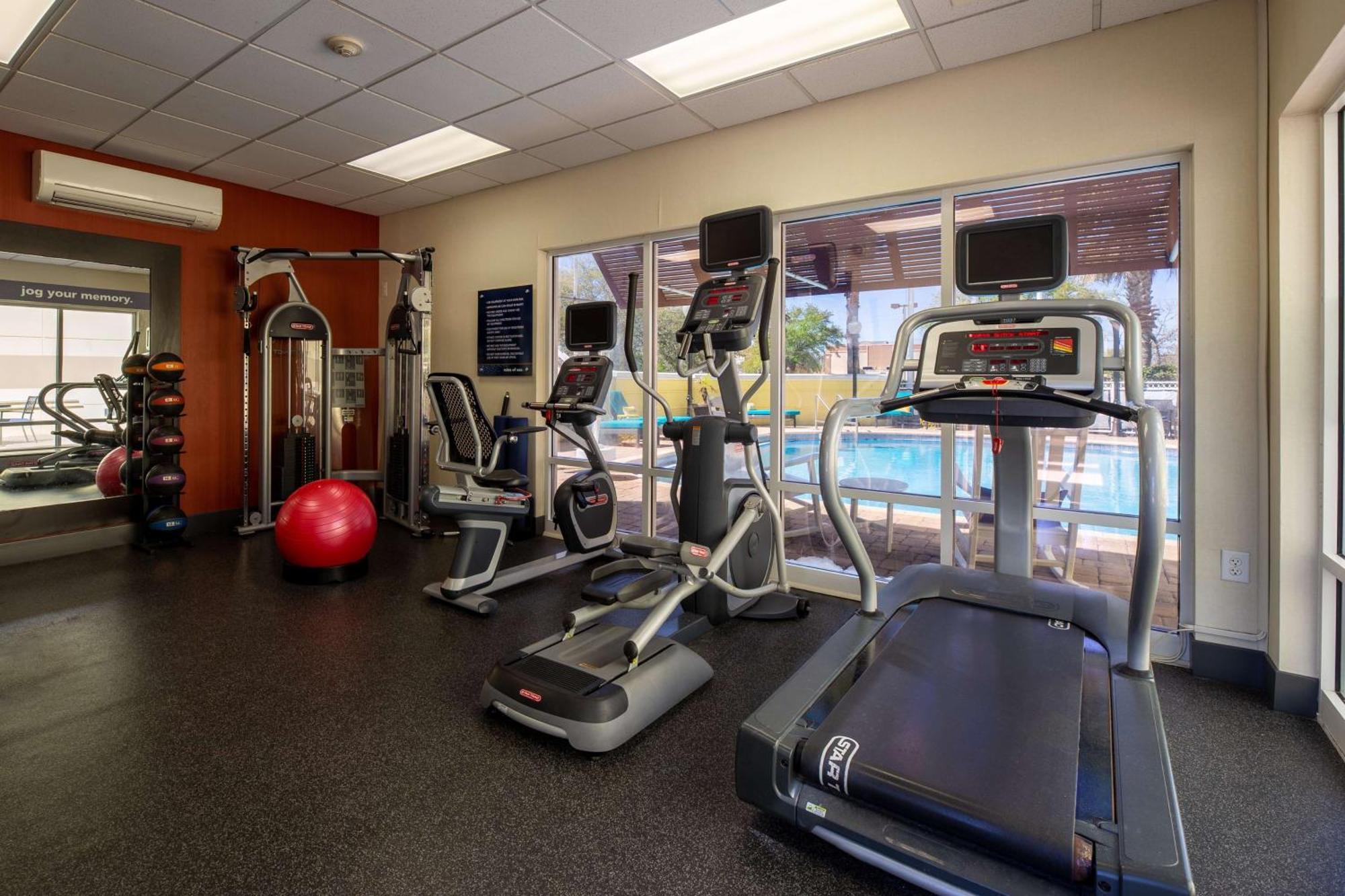 Hampton Inn & Suites Jacksonville Deerwood Park Ngoại thất bức ảnh